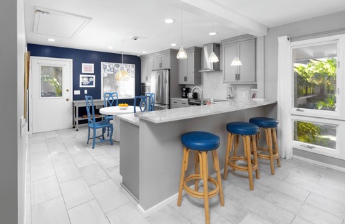 Sea Pines House | STUNNING HOME, STEPS FROM PRIVATE BEACH WITH SCREENED PORCH HILTON HEAD