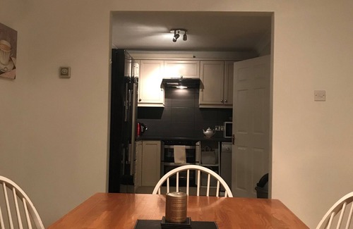 Killarney House | Stunning Home Adjacent to Killarney National Park - Free Wifi.