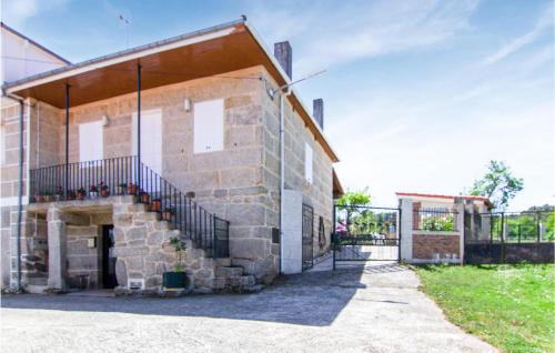 A Peroxa House | Stunning Home In A Peroxa With Wifi
