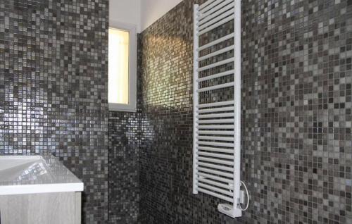 Ampus House | Stunning Home In Ampus