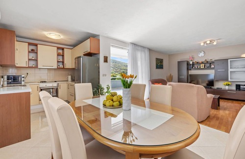 Cvrljevo House | Stunning home in Cvrljevo