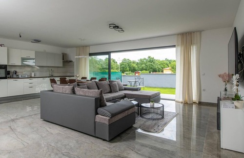 Strmac House | Stunning home in Labin with WiFi