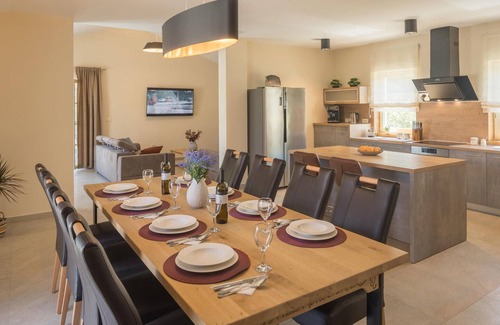 Murine House | Stunning home in Umag with WiFi