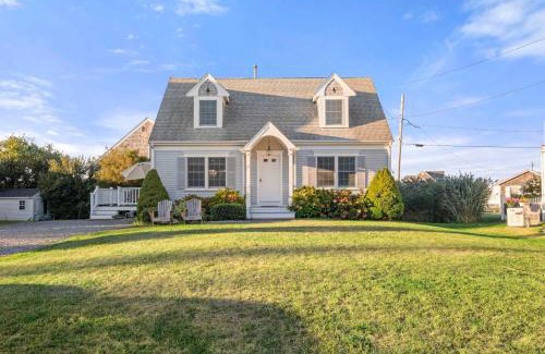 Sagamore Beach House | Stunning Home with Water Views