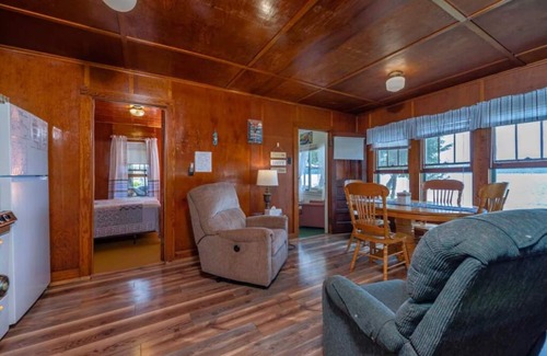 Inlet Cottage | Stunning Lake Sunsets and Quiet Getaway here at Stiefvater's Lakeside Cottages!