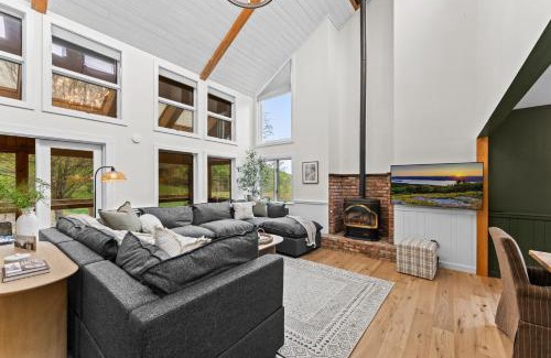 Ellicottville Ski Chalet | Stunning Luxury EVL Retreat - A True Private Oasis