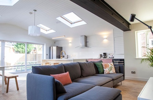 Fallowfield House | Stunning newly refurbished house in South Manchester