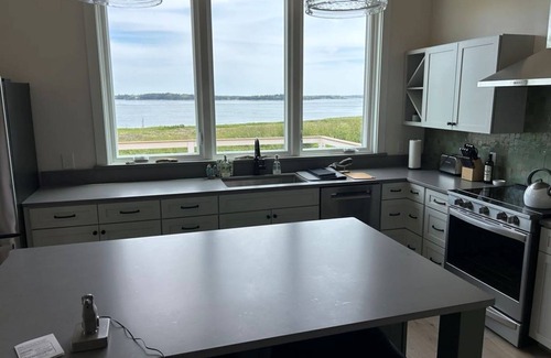 Eastport House | Stunning oceanfront home with sweeping views of the water! 3 bedrooms with views