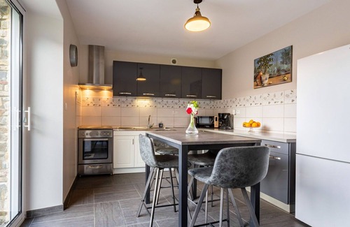 Bretteville-sur-Ay House | Stunning private villa for 6 guests with WIFI, TV, terrace and pets allowed