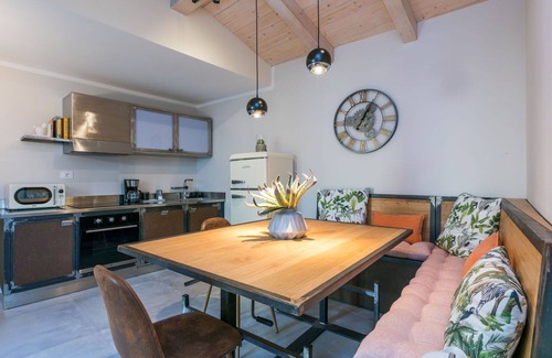 Sesto Fiorentino House | Stunning private villa for 4 guests with WIFI, A/C, pool, TV and panoramic view