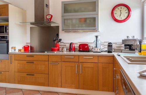 Alignan-du-Vent Villa | Stunning private villa for 8 people with private pool, A/C, WIFI, TV and terrace