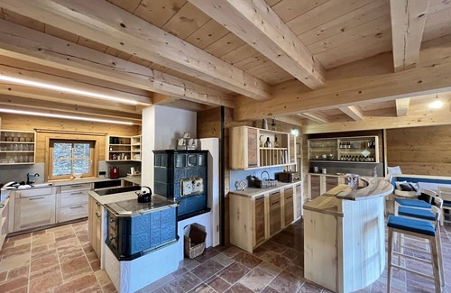 Reichraming House | Stunning private villa for 10 people with TV, terrace, pets allowed and parking