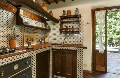 Santa Maria del Giudice Villa | Stunning private villa for 8 guests with WIFI, TV, patio and pets allowed