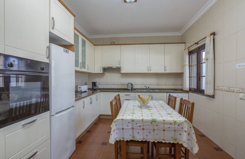 Vale Navio Villa | Stunning Spacious 4 Bed Villa With Private Pool