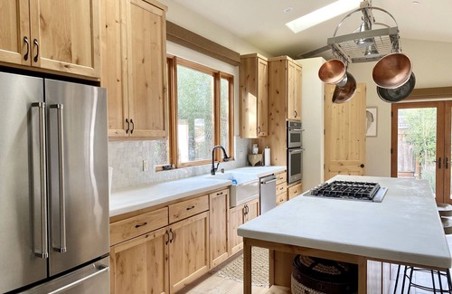 Petaluma House | Stunning Spanish style 2b/2b house downtown Petaluma