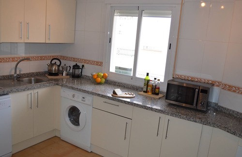 Guejar Sierra Apartment | Stunning uninterrupted lake views -Ideal for Granada/Ski. Free wifi and parking