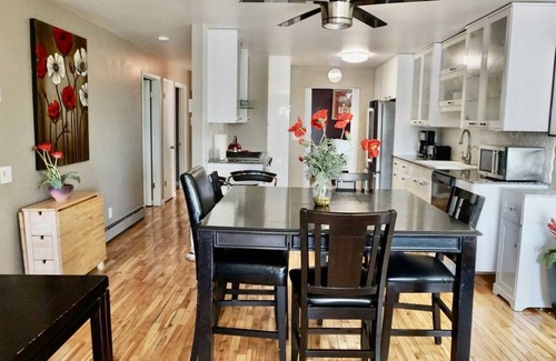 Downtown Salt Lake City Apartment | “STUNNING VIEWS!” Luxury 4 Bedroom, 2 Bathroom Vacation Duplex in Downtown Salt Lake Capitol Hill