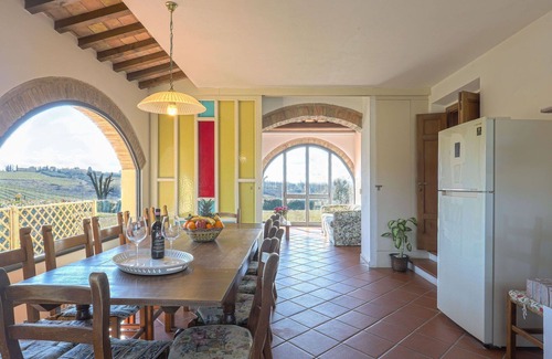 Scandicci House | Stunning villa for 16 people with WIFI, private pool, TV, patio, pets allowed and panoramic view