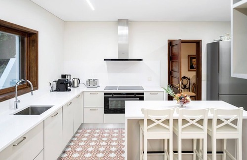 Sever do Vouga Villa | Stunning Villa. Discover some details from several generations