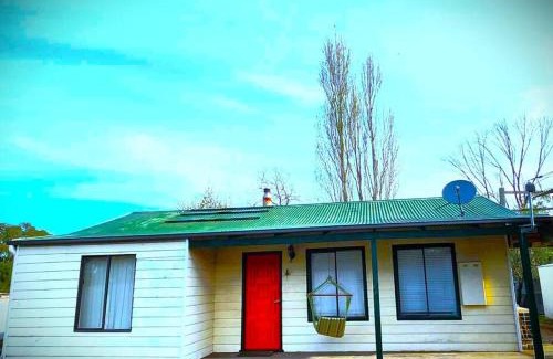 Dunkeld House | Sturgeon Getaway on Henty