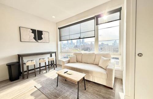 Poplar Apartment | Stylish 1Br King with Gym in the Heart of Old City