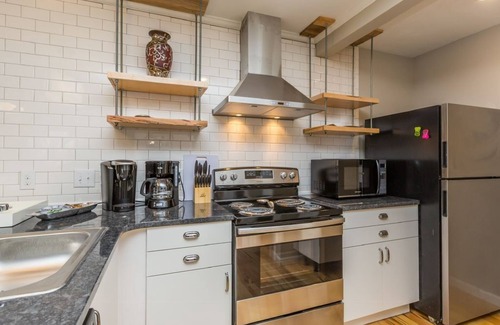 Winston - Salem Apartment | Stylish 1BR Near Downtown & WFU Hospital