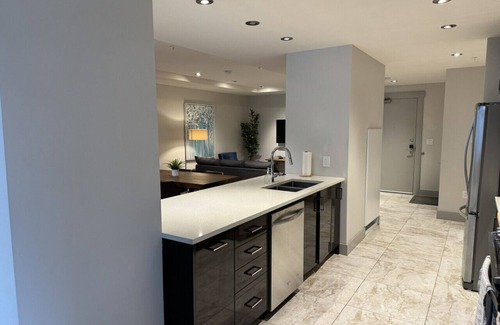 Downtown Halifax Apartment | Stylish 2Bed/2Bath Balcony