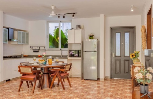 Reis Magos Apartment | Stylish 2BR w Pool Near Candolim and Coco Beach