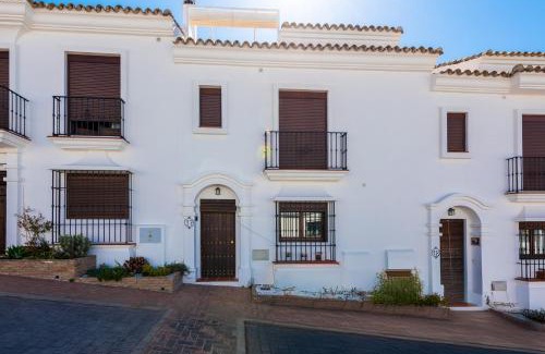 Casares House | Stylish 3 bed house 2 bathrooms, with patio, roof terrace and communal pool 5 minutes away from the beautiful Spanish white village of Casares Pueblo and only 20 mins from the sea