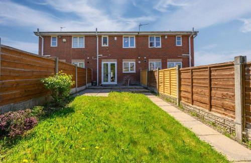 Manchester House | Stylish 3 Bedroom House Free Parking