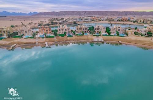 Shurtah al-Dakhlah Villa | Stylish 4-Bedroom Villa with a Pool & Lagoon Access