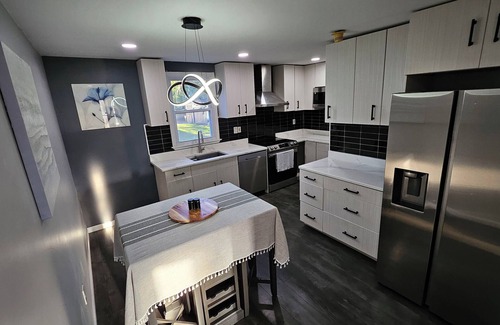 Hartford Apartment | Stylish and Cozy Apartment Near Downtown Hartford