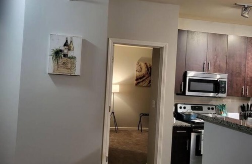 Saint Marys Allen County Apartment | Stylish and Spacious, close to the Hospital.