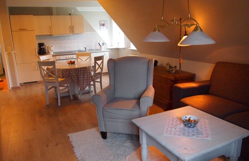 Nieblum Apartment | Stylish apartment in a traffic location - close to the beach