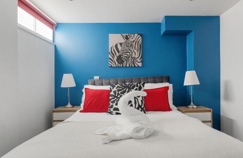 Somers Town Apartment | Stylish Camden Apartment - Garden Access & Metro