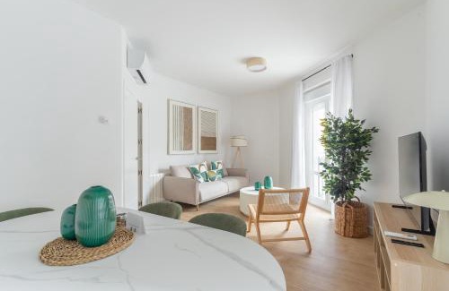 Goya Apartment | Stylish Central -4bedrooms 2bathrooms-Salamanca