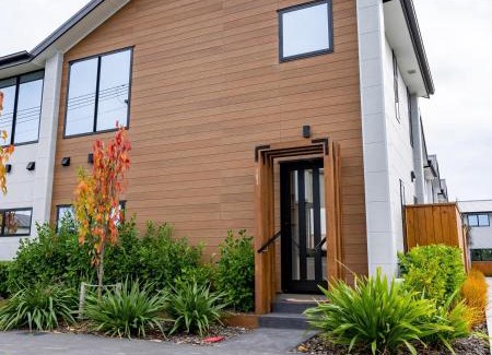 Edgeware Apartment | Stylish City Fringe 2 Bedroom House