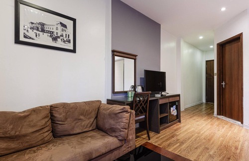 Truc Bach House | Stylish Deluxe Stay | Prime Hanoi Location