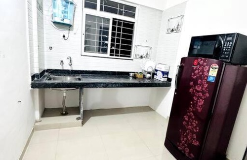 Alandi Apartment | Stylish Getaway! Spacious 1-BHK