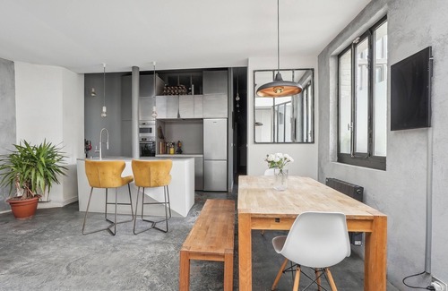 Grange aux Belles House | Stylish loft for Paris Olympics, Housekeeping and Swag included!