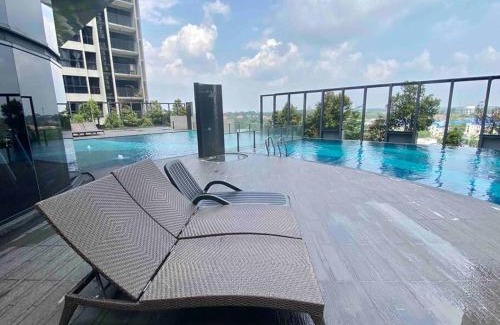 Shah Alam Apartment | Stylish Nordic Suite, Pool View, GEO Bukit Rimau, Kota Kemuning