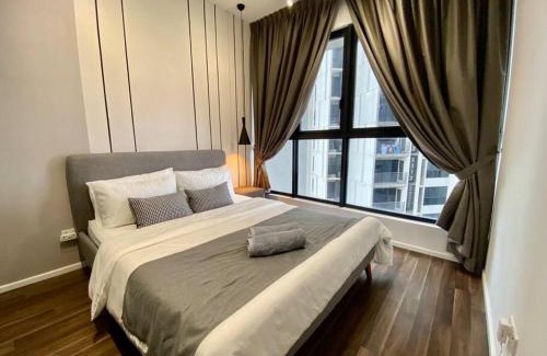 Shah Alam Apartment | Stylish Nordic Suite, Pool View, GEO Bukit Rimau, Kota Kemuning
