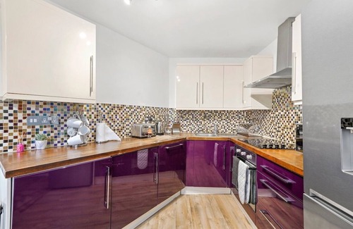 Bristol Floating Harbour Apartment | Stylish Penthouse On The Iconic Harbourside