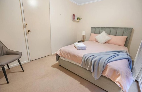 Wheelers Hill House | Stylish Retreat Family House 5BRM Wheelers Hill