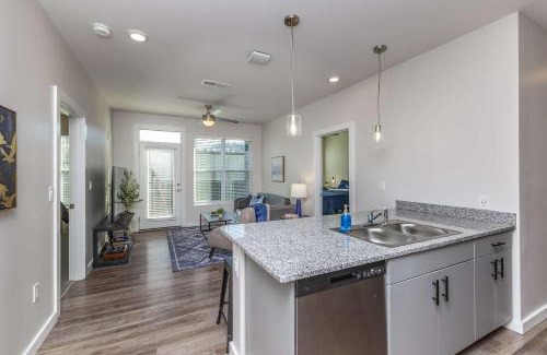 CUF Apartment | Stylish & Spacious Stay Near The Banks