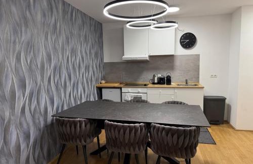 Vienna Apartment | Stylish Stadlau Apartment - Free Parking