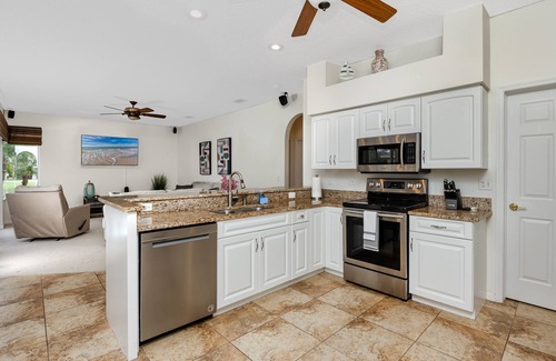 Palm Harbor House | Stylish Vacation House in Palm Harbor