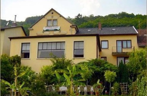 Neustadt-Haardt House | Suite 5, shower, toilet, 1 bedroom - Hotel Müller-Pressler