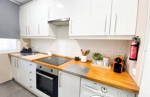 Valencina de la Concepcion Apartment | Suitable. COMPLETE Brisas + parking 10 minutes from the center of Seville