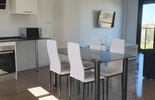 San Jose de La Rinconada Apartment | SUITABLE. CARLOS 8 KM FROM SEVILLA NEXT TO THE NEARBY STATION